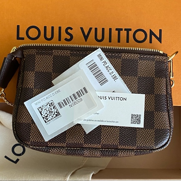 Mini Pochette Accesories - Picture 2 of 16